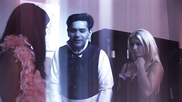 Cafe owner has threesome fuck with sexy Victoria Paris and Luna Luxx
